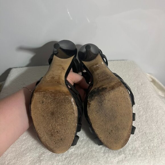 Fendi black strappy heels - Picture 5 of 9